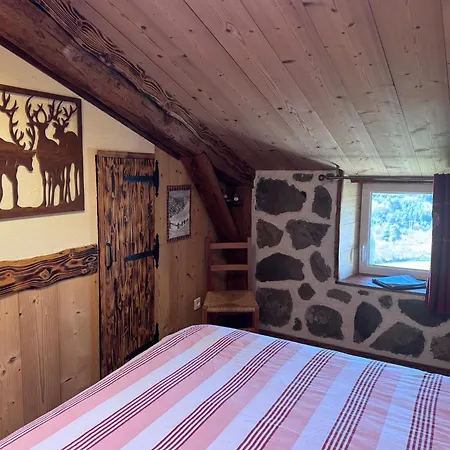 Le Mont De La Source Nocleg ze śniadaniem 3*