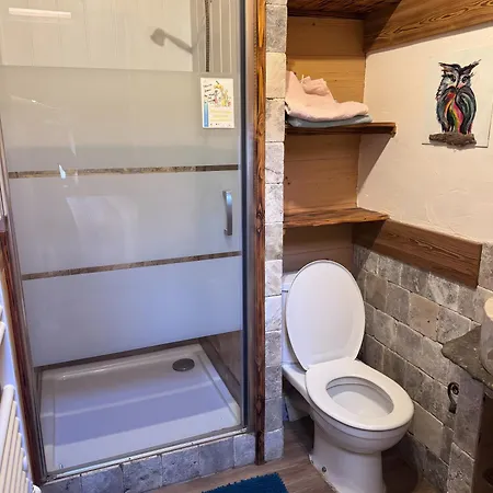 Le Mont De La Source Bed & Breakfast 3*