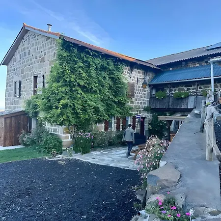 Le Mont De La Source Nocleg ze śniadaniem 3*