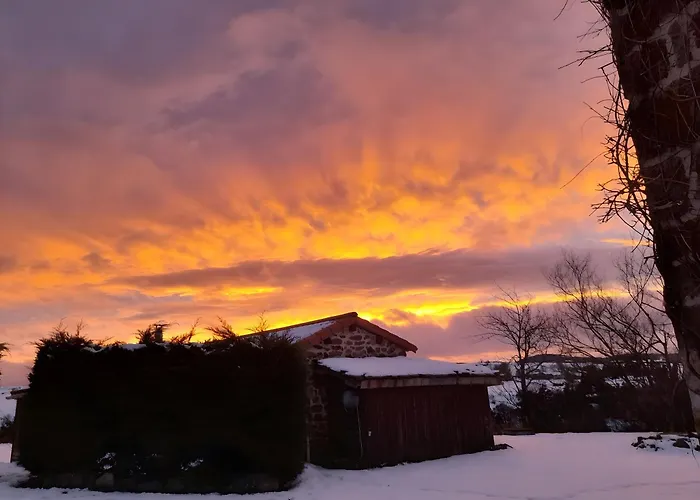 Couette-café Le Mont De La Source 3*