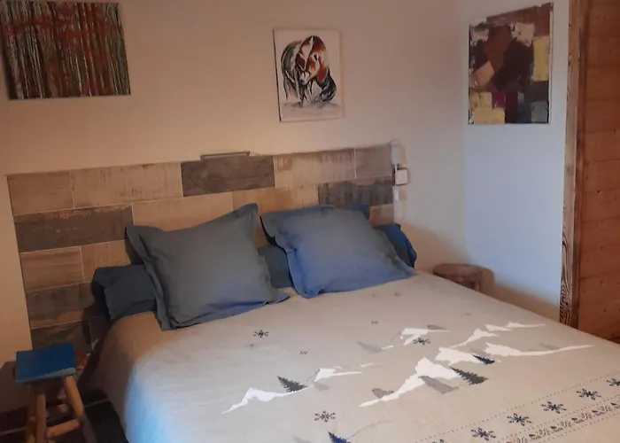 Couette-café Le Mont De La Source 3*