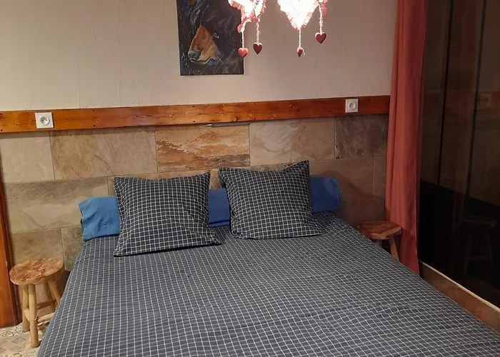 Couette-café Le Mont De La Source