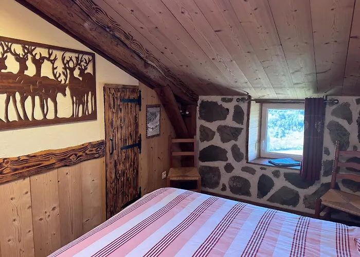 Le Mont De La Source Couette-café 3*